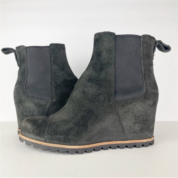 UGG Shoes - UGG Pax Chelsea Leather Waterproof Pull On Wedge Booties Boots